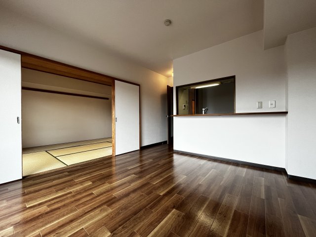 居室・リビング　※同タイプのお部屋の写真を掲載しております。
