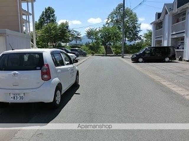 その他　周辺道路（その他）まで0m