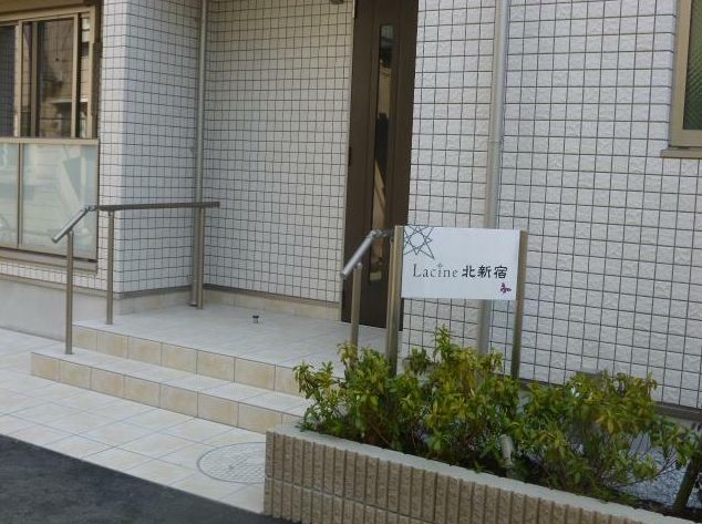 エントランス　ラシーネ北新宿