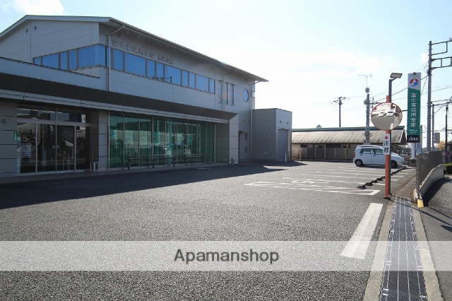 銀行　富士宮信用金庫　鷹岡支店（銀行）まで405m