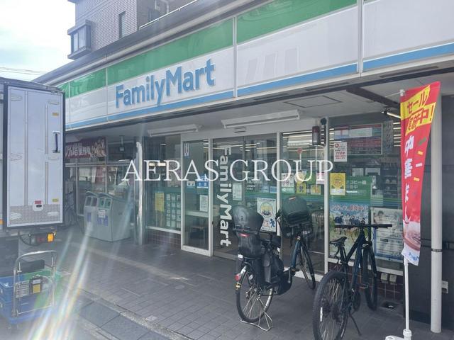 コンビニ　ファミリーマート丸萬上石神井店（コンビニ）まで82m