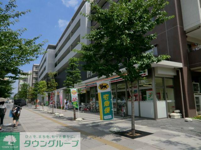 コンビニ　セブンイレブン足立西新井栄町1丁目店（コンビニ）まで440m