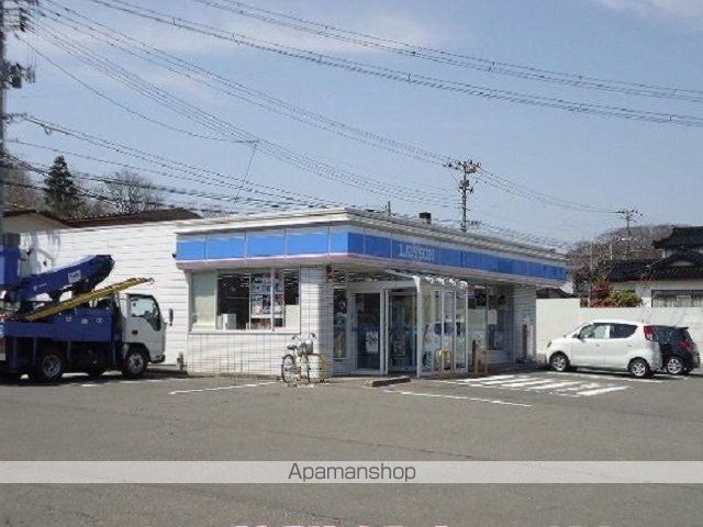 コンビニ　ローソン新屋比内町店（コンビニ）まで500m