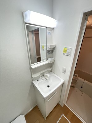 洗面設備　※同物件、別部屋になります。