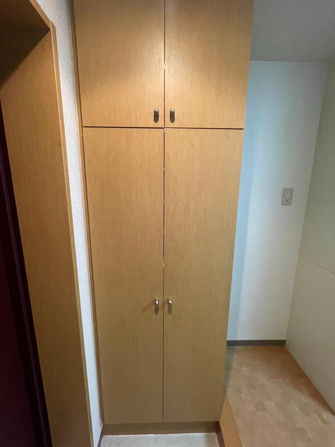玄関　別部屋の参考画像です。