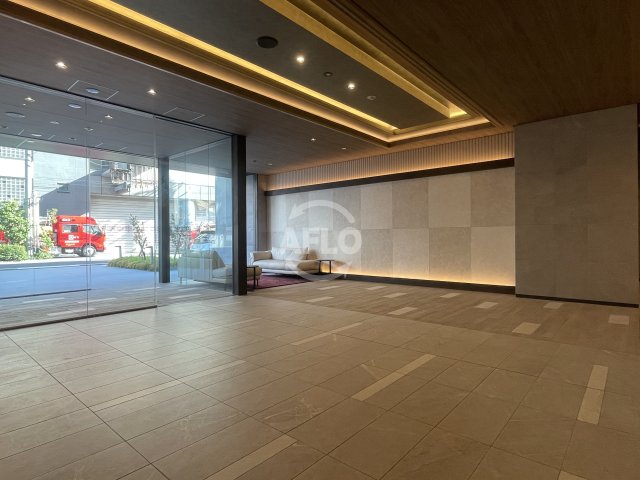 ロビー　スプランディッド新大阪VI　ロビー