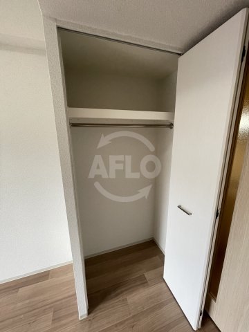 収納　メインステージ大阪福島　クローゼット