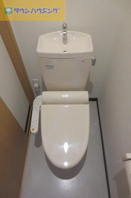 トイレ　ウォシュレット付きトイレ