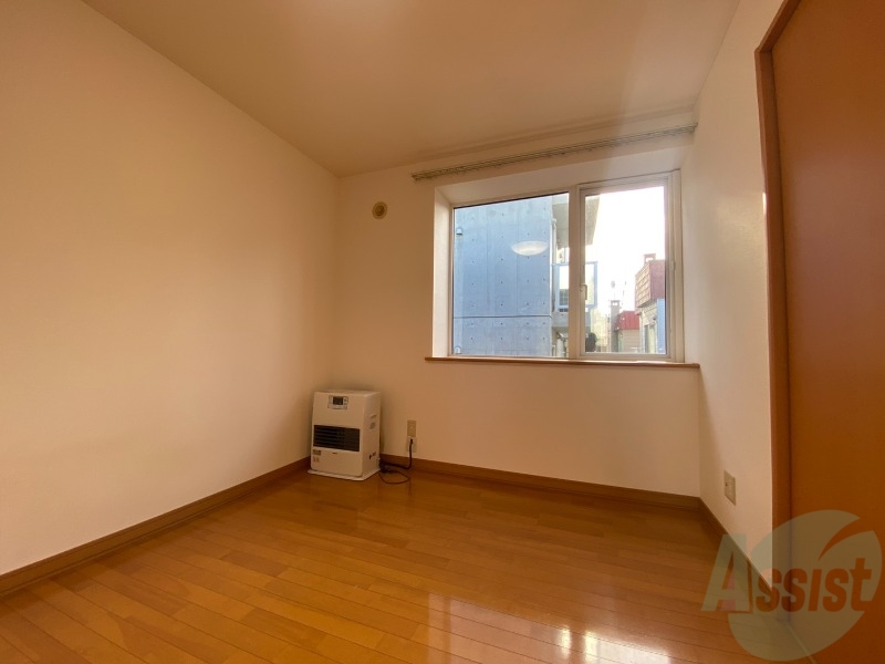 居室・リビング　広くてキレイなお部屋が広がっていて、充実した生活が送れそう。