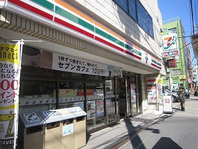 コンビニ　セブンイレブン渋谷神宮前2丁目西店（コンビニ）まで115m
