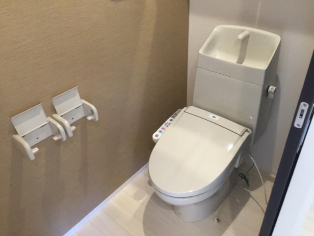 トイレ　シャワー付トイレ