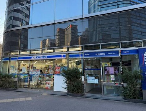 コンビニ　ローソン八丁堀二丁目店（コンビニ）まで173m
