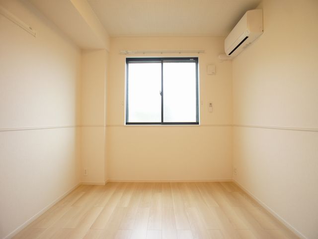 その他部屋・スペース　清潔感のあるきれいな洋間です♪