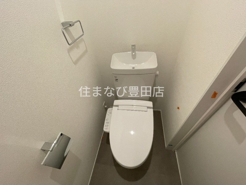 トイレ　同型完成モデル