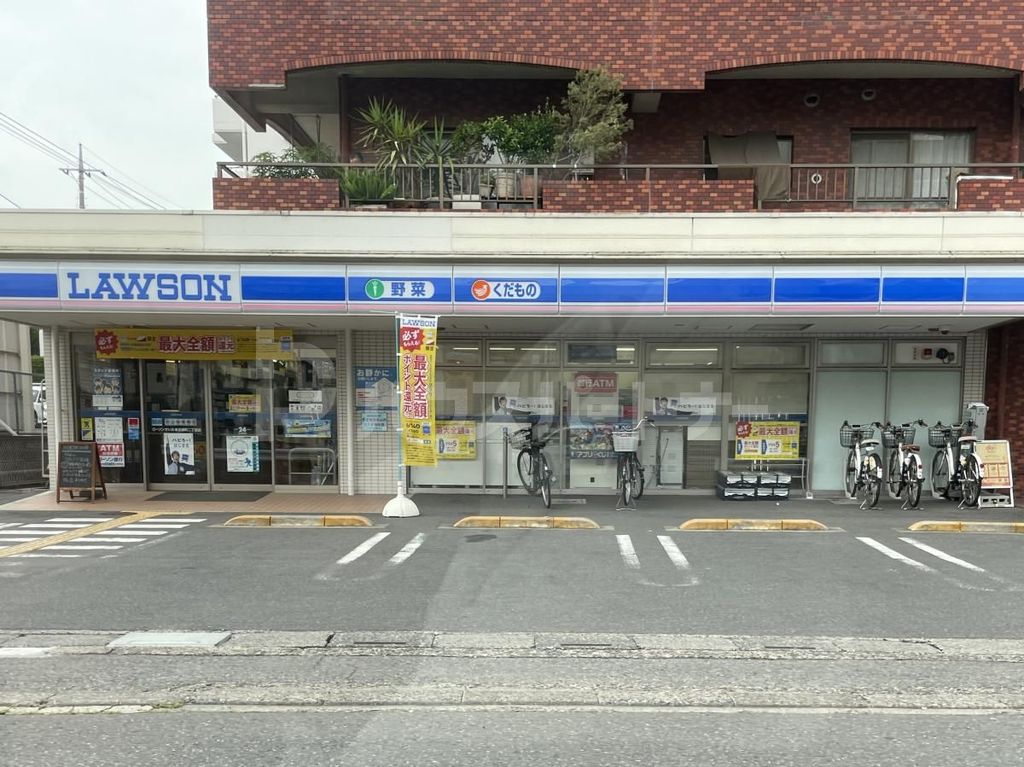 コンビニ　ローソン さいたま北袋町二丁目店（コンビニ）まで150m