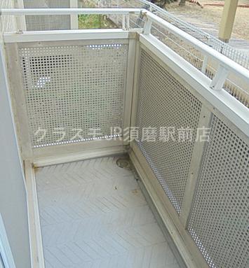 バルコニー　白いバルコニーです