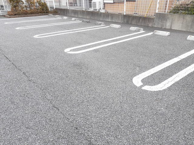 駐車場　駐車スペースもあります