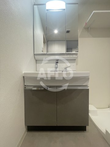 洗面設備　プレサンス西九条シティベイ　洗面所