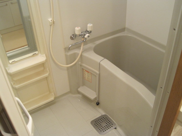 バス・シャワールーム　別部屋参考写真
