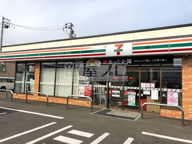 コンビニ　セブンイレブン札幌八軒5条西9丁目店（コンビニ）まで476m