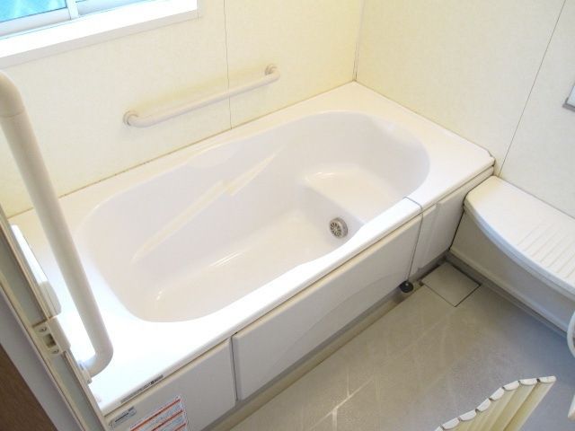バス・シャワールーム　★お問い合わせはタウンハウジング祖師ヶ谷大蔵店まで★