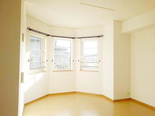サンセール Aの居間写真