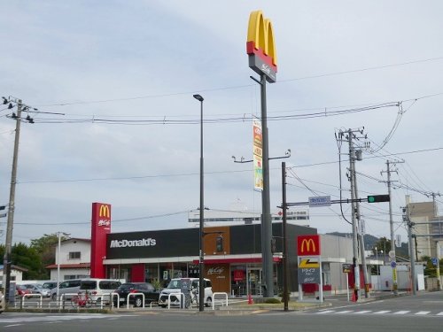 飲食店　マクドナルド 4号線福島入江町店（飲食店）まで302m