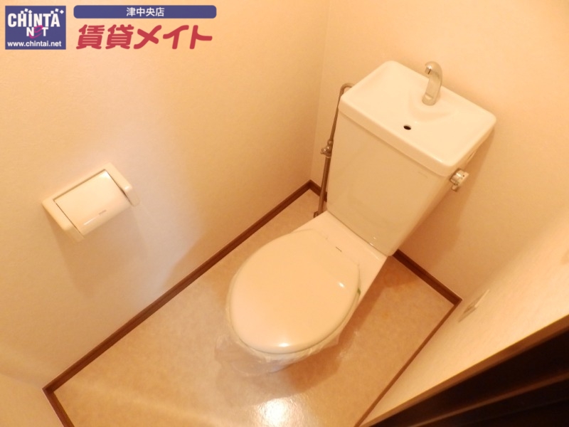 Surplus 阿漕 Bのトイレ写真