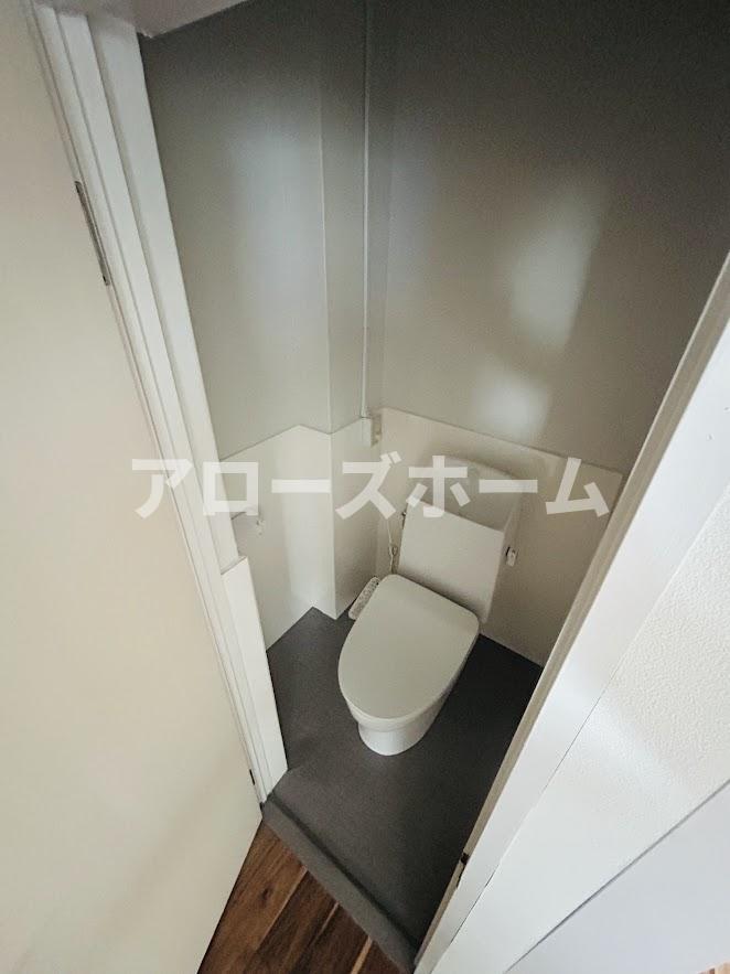 ＪＲ山陽本線 垂水駅 バス乗車時間：10分 最寄りバス停で下車 徒歩1分 5階建 築55年のトイレ写真