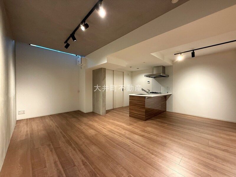 居室・リビング　ゆったり過ごせる居間です