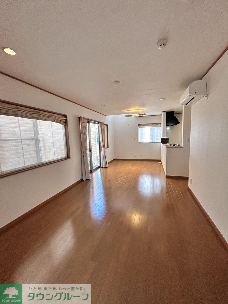 岩戸南3丁目戸建の居間写真