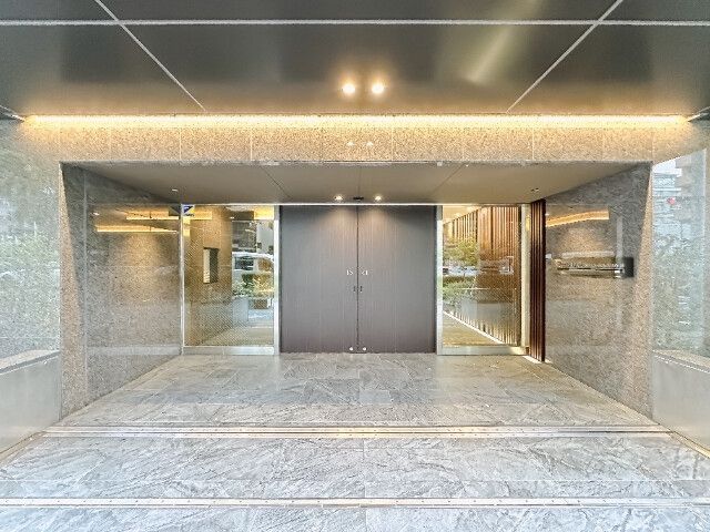 東京メトロ日比谷線 中目黒駅 徒歩13分 15階建 築5年の外観写真