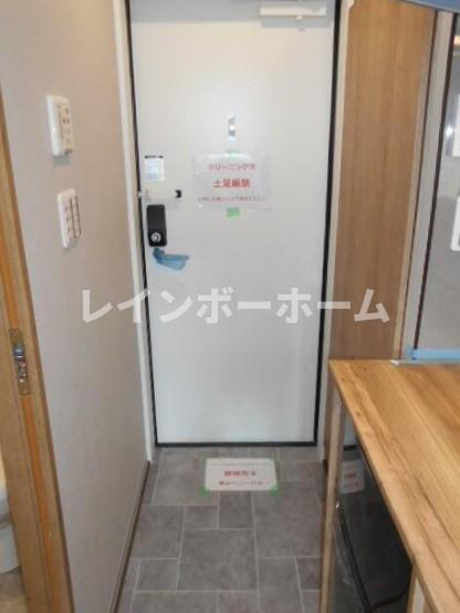 東京メトロ東西線 南行徳駅 徒歩5分 3階建 築6年の玄関写真