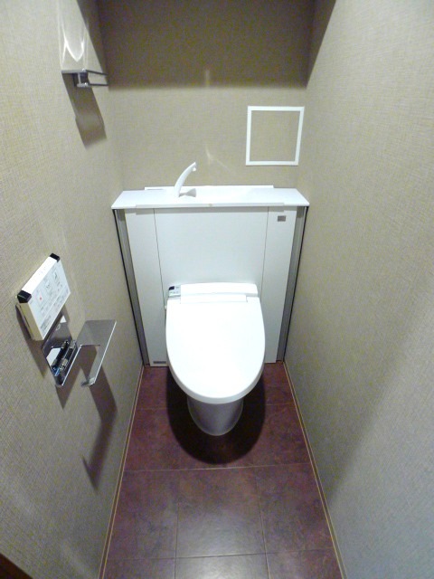 地下鉄名城線 矢場町駅 徒歩7分 15階建 築6年のトイレ写真