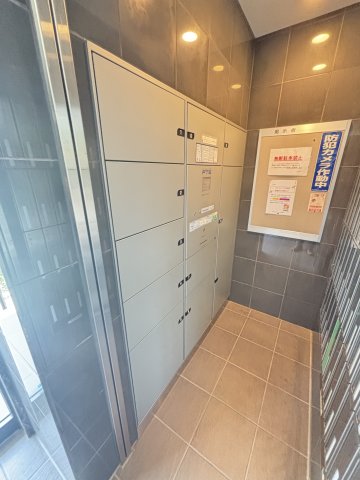 阪急京都線 南方駅 徒歩5分 12階建 築12年の外観写真