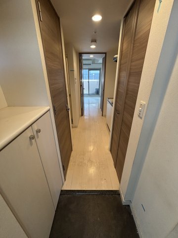 阪急京都線 南方駅 徒歩5分 12階建 築12年の玄関写真
