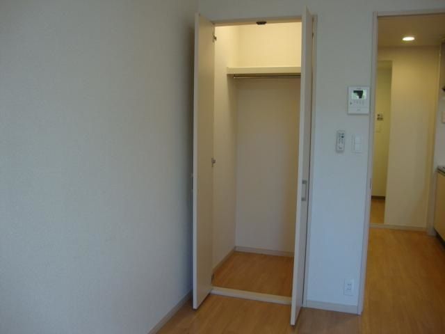 BRINDDLE COURTの内装写真