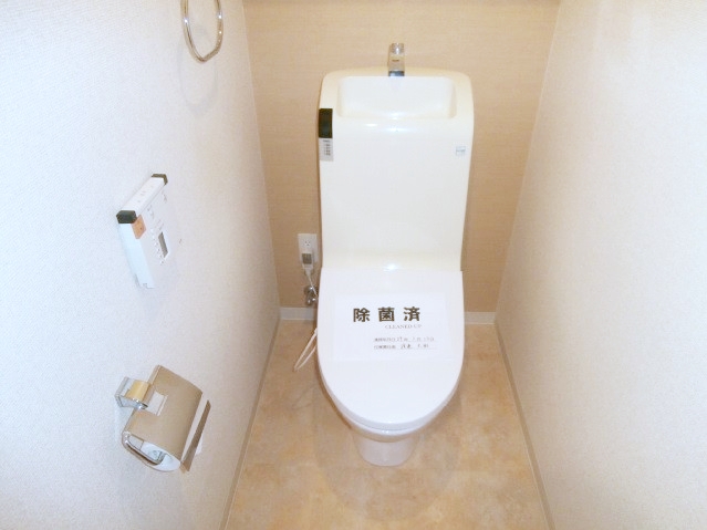 トイレ　清潔感のある水回り♪