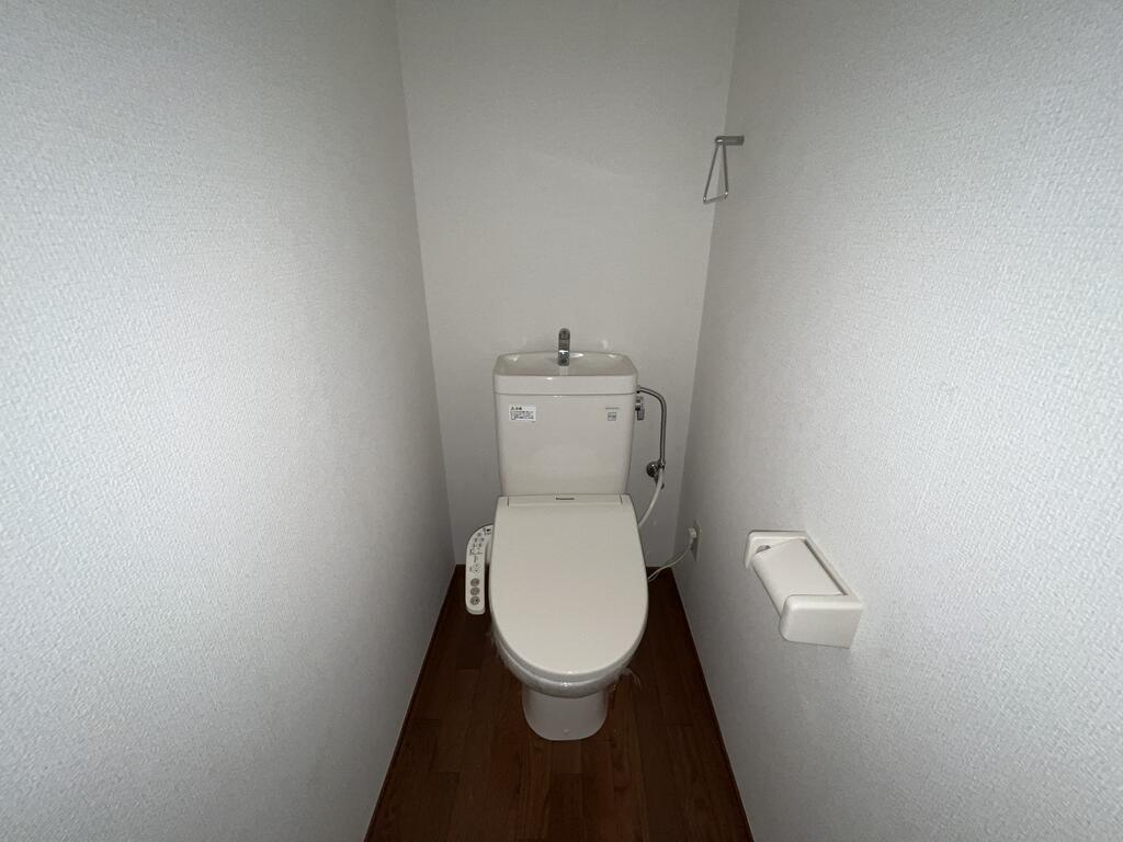 コーポスズキ中倉のトイレ写真