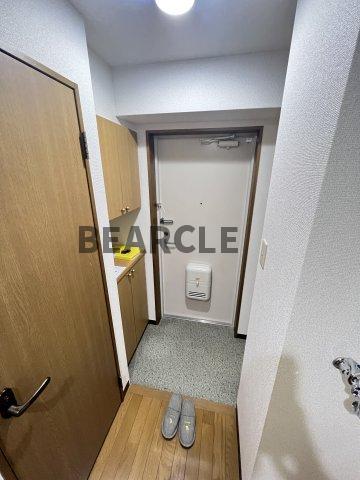玄関　収納もある玄関です