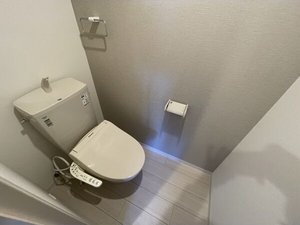 シティプレミア環状通東のトイレ写真