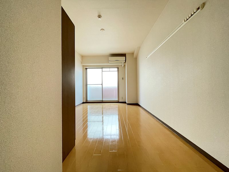 パルティール四条の居間写真