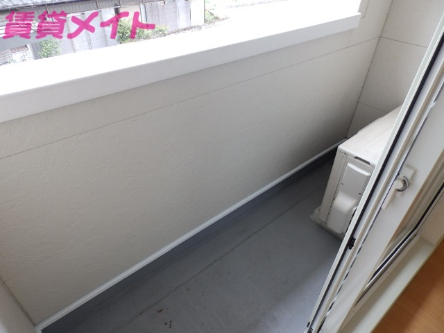 バルコニー　同物件別室写真
