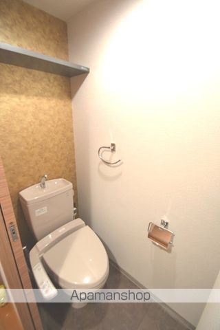 山陽新幹線 岡山駅 徒歩8分 14階建 築19年のトイレ写真