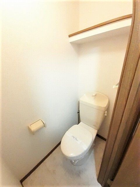 小田急小田原線 海老名駅 徒歩21分 2階建 築25年のトイレ写真