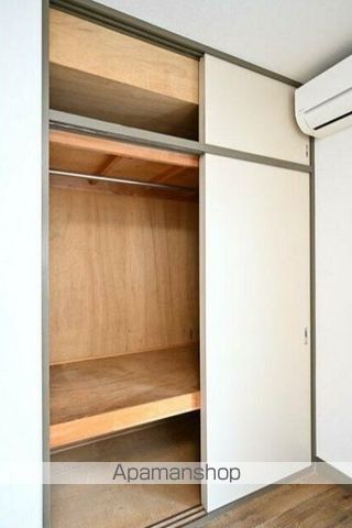 ヒズ・コープの内装写真