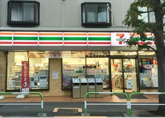 コンビニ　セブンイレブン 北区神谷3丁目店（コンビニ）まで126m