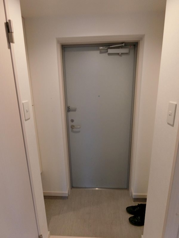 玄関　玄関　※別号室参考写真