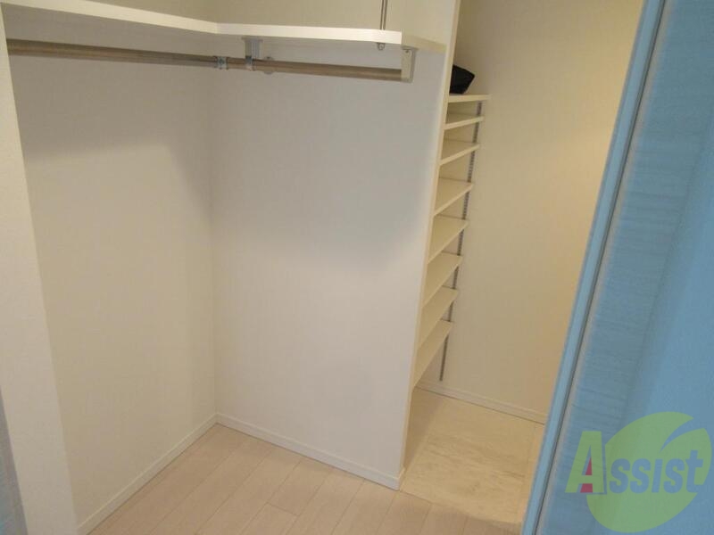 収納　衣類や荷物をまとめて整理できます