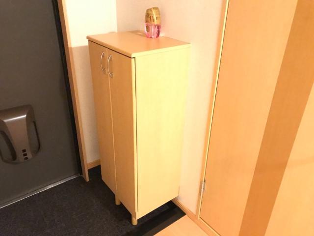 玄関　下足箱